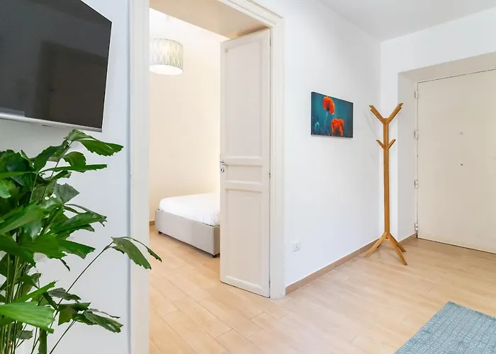 Four Luxury Apartment